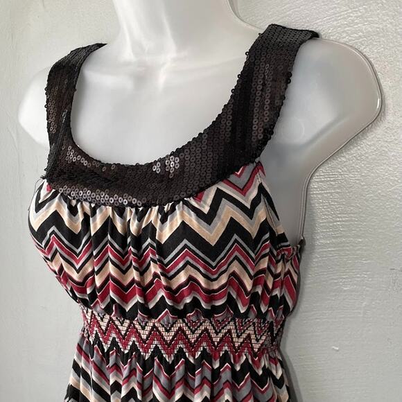 Y2K Eyeshadow Size Medium Chevron Striped Sequin Babydoll Sleeveless Top Zig Zag - Picture 3 of 10
